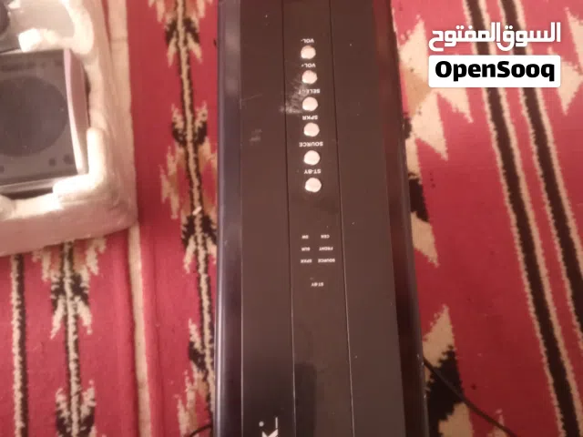 دي جي مع 6 سماعات للبيع مع رموت شغالات صوتهم عالي ودقتهن قويات