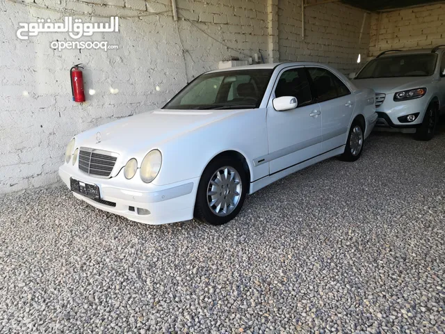 مرسيدس E240 موديل 2001 للبيع