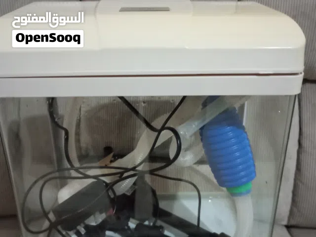 اكواريوم سمك مع جهاز فلتر