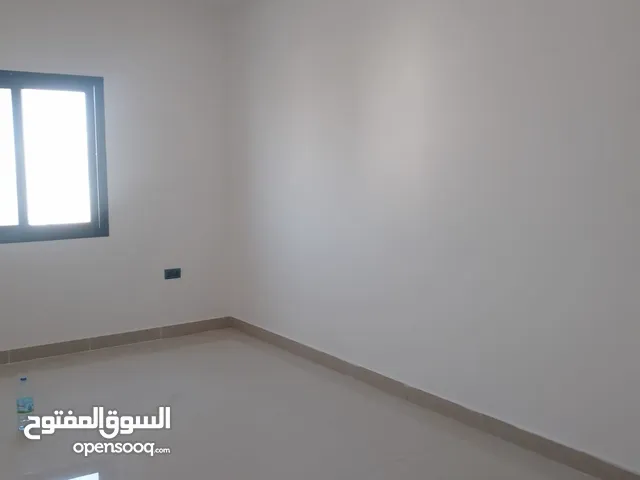 75 m2 2 Bedrooms Apartments for Rent in Muscat Al Maabilah