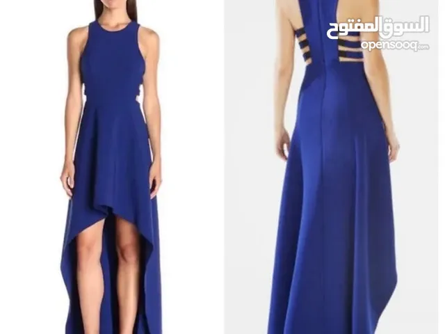 فستان من ماركه ازرق نيلي من BCBGMaxAzria