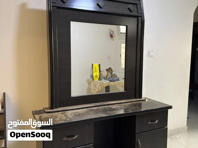 Dressing table with mirror