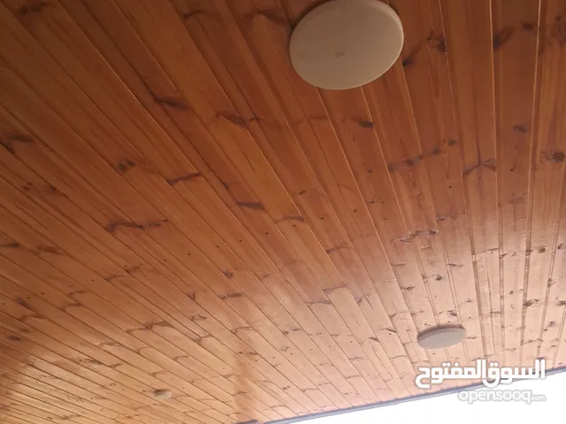 قرميد للبيع كامل مع الحديد والباب