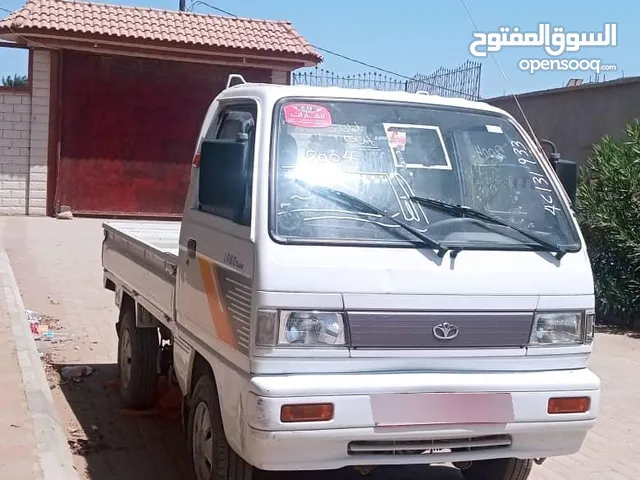 دباب سطحه وارد