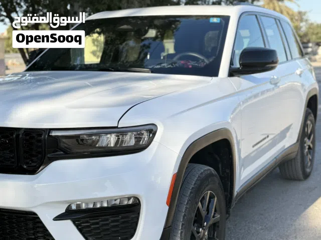 جيب كراند شيروكي بلاك توب 2024