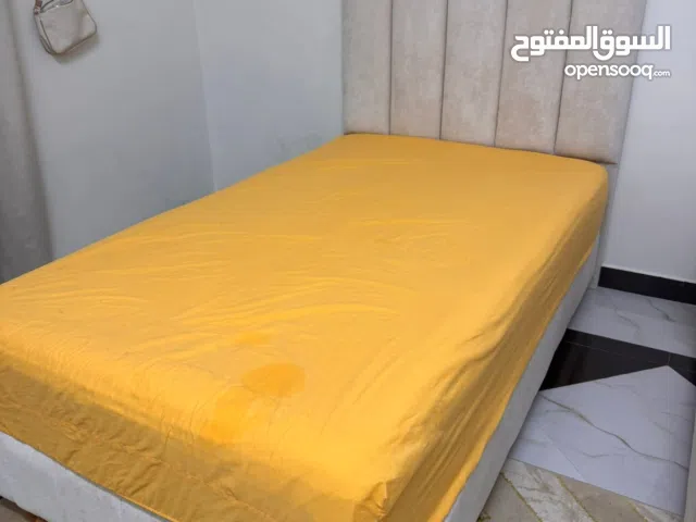 أسرة الطول 200 العرض115