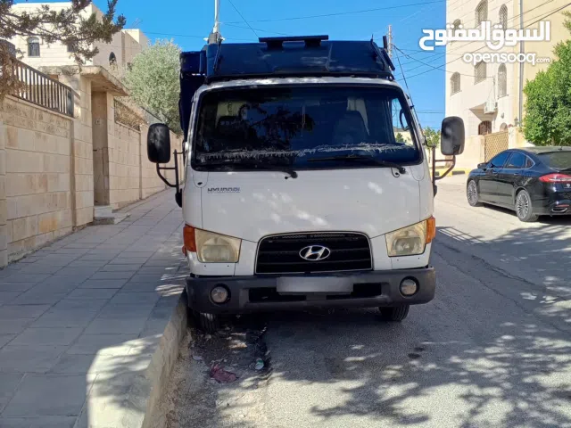 سيارة هيونداي شاحنة 2013 ديزل مرخصة بكامل المواصفات مع تقنيات حديثة