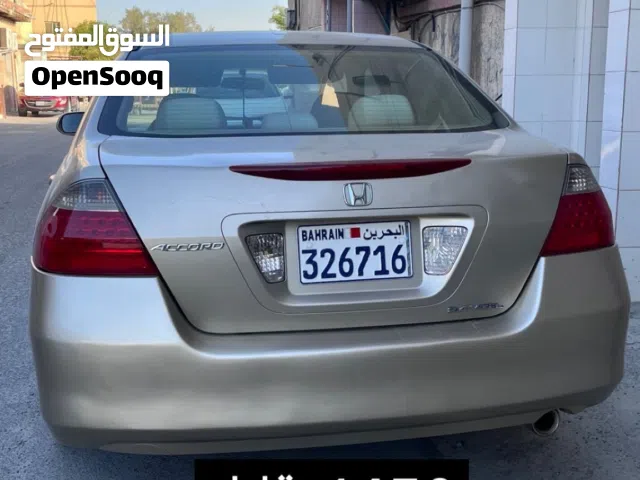 2006 هوندا اكورد Standard