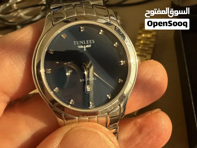 5 ساعات مختلفة المواصفات للبيع منها 4 جديد