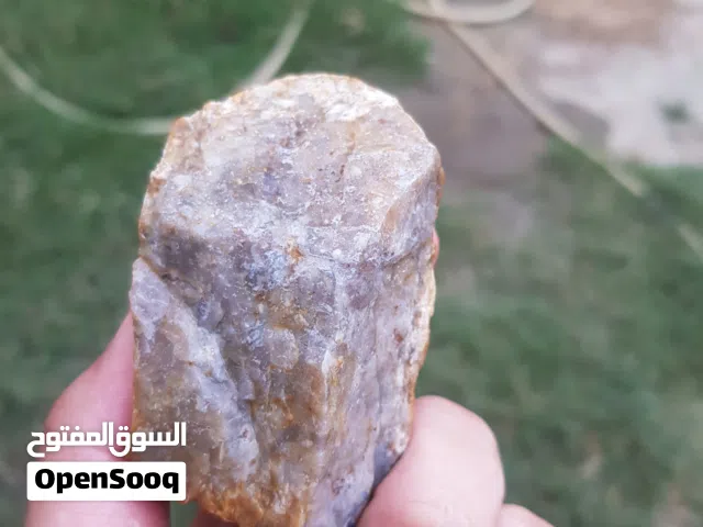 حجر خام عقيق عراقي