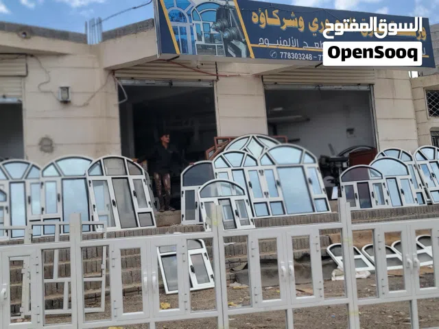 ورشه طارق الحجوري الحجوري لجميع  اعمال الالمنيوم