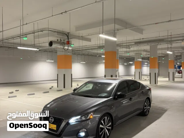 التيما SR _ 2021 فل ابشن اعلى فئة نظيفة وجاهزة الاستخدام