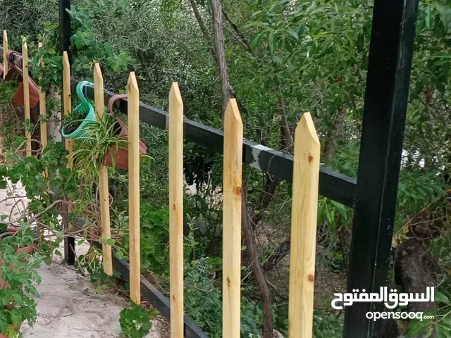 حربات خشبية سويد سويدي جديدة للبيع للديكور الداخلي والخارجي والزينة والديكور وعمل دربزينات وممرات