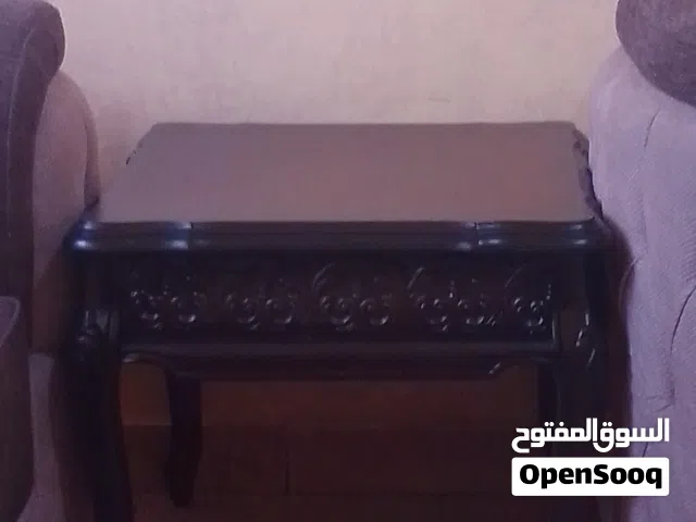 طاولات استعمال يومين والسعر يا بلاش حرق