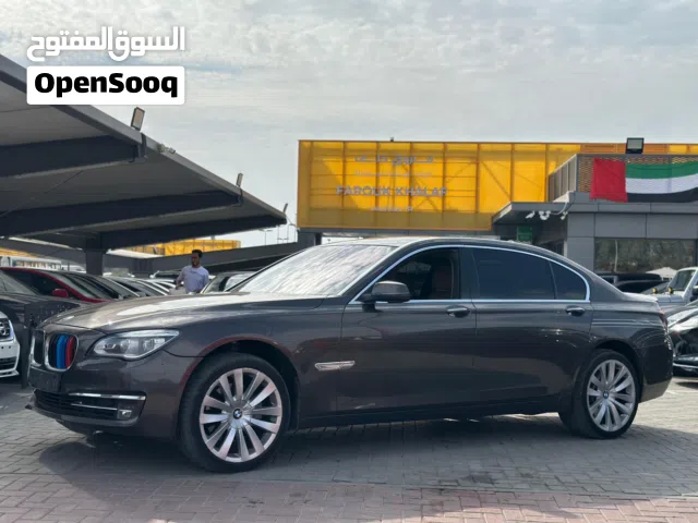 2014 بي ام دبليو الفئة 7 740i Sedan