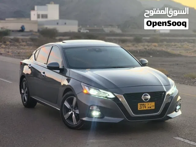 2020 نيسان التيما SV