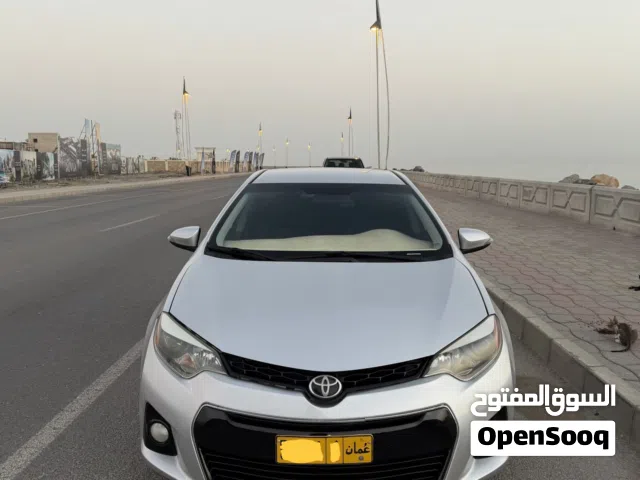 2015 تويوتا كورولا Sport
