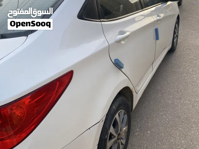 2015 هيونداي اكسنت GL