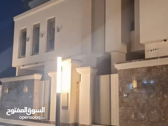 2 فيلات تشطيب خمسة نجوم للبيع في سوق الجمعة 11يونيو قرب حلويات الساحل ومدخل من الفرناج