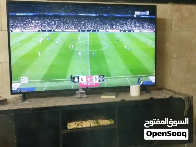 شاشة innvo شبه جديدة مستمعلة فقط شهرين نظام اندرويد واي فاي نار فيها الاستقبال فيها تحكم ماوس