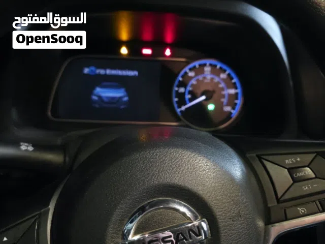 2018 نيسان ليف SL