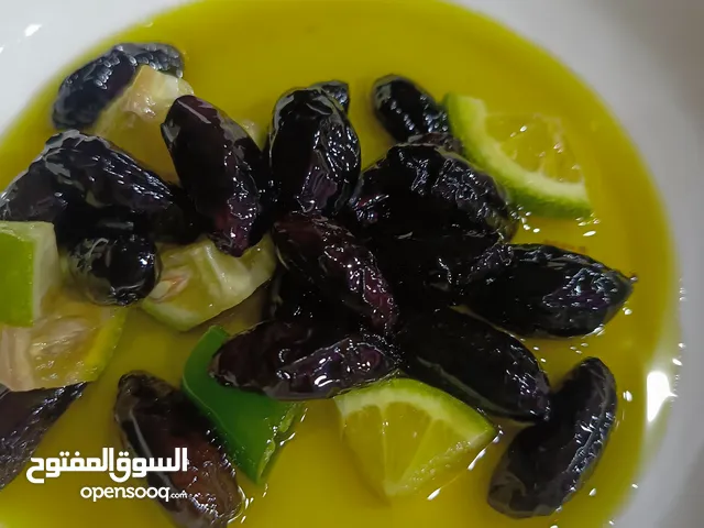 زيتون أخضر وأسود بلدي جبال جرش