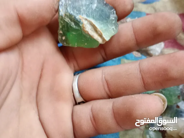 احجار للبيع