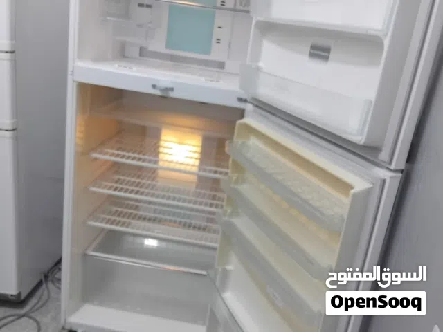 توفر للبيع ثلاجة توشيبا يباني 24 قدم حجم عائلي استعمال خفيف معا التوصيل والكفاله