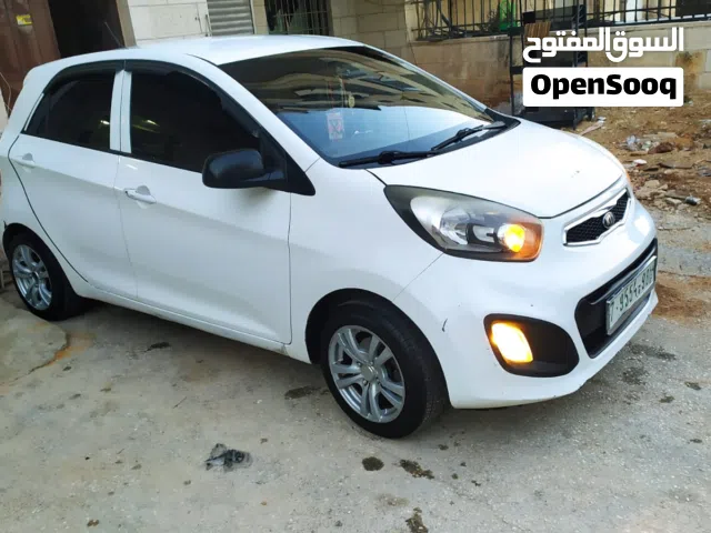 2015 كيا بيكانتو Standard