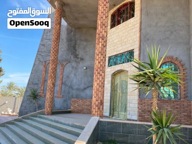 306 m2 4 Bedrooms Townhouse for Sale in Al Khums Other