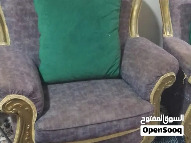 كرسي جلوس سعه 7اشخاص بحالة ممتازة