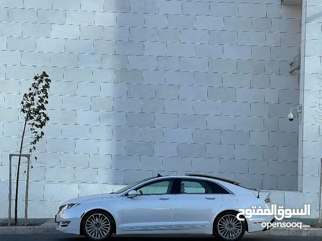 Pear white -Lincoln mkz 2016 -full option-less milage -  panoramic roof -