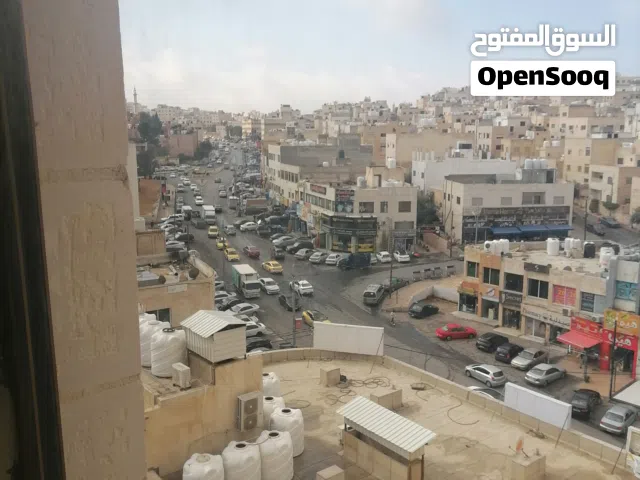 شقه فارغه للايجار ابونصير بجانب مخابز مندرين
