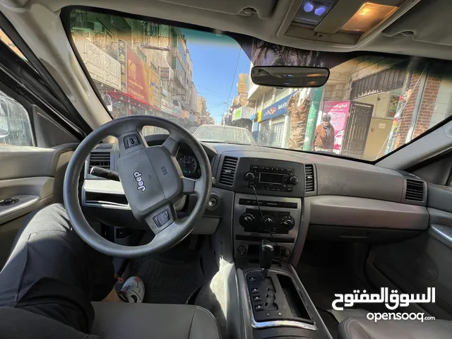 Used Jeep Grand Cherokee in Zarqa