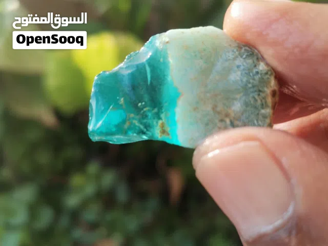 لتعليقه حجركريم فخم جدا أنيق  ورائع طاقه ايجابيه جميل عند لبسه