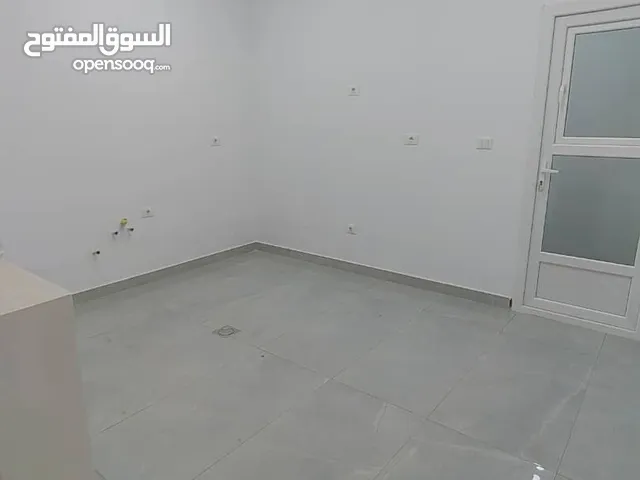 360 m2 More than 6 bedrooms Townhouse for Sale in Tripoli Zanatah