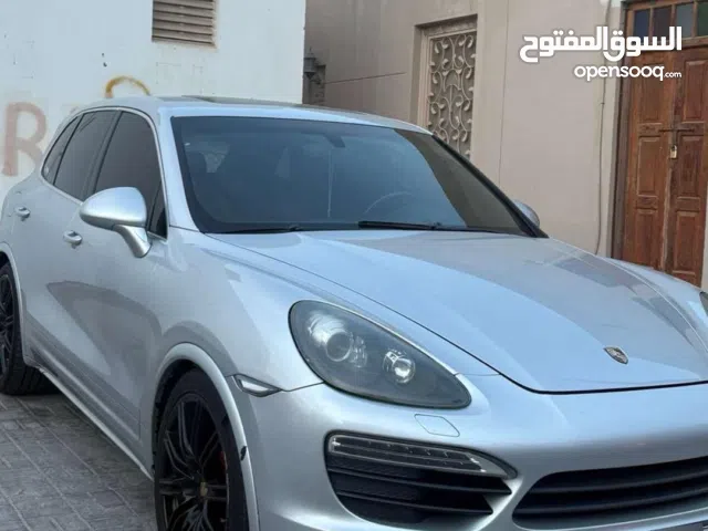 Used Porsche Cayenne in Northern Governorate