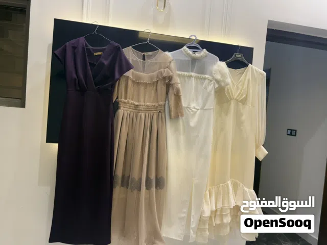 فساتين نسائية