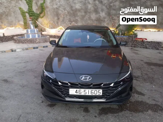 2021 هيونداي افانتي Standard