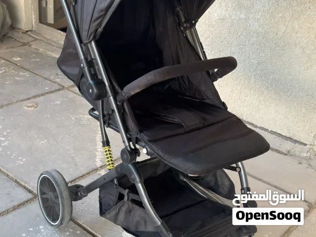 عربانة اطفال بحالة جيدة جدا