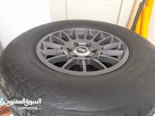 Other 17 Tyre & Rim in Al Ain
