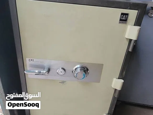 خزنة مستخدم نظيف كرت بسعر عرطة