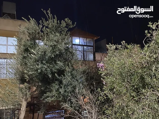 بيت معلق منفوض في اسكان ابو نصير حارة 4