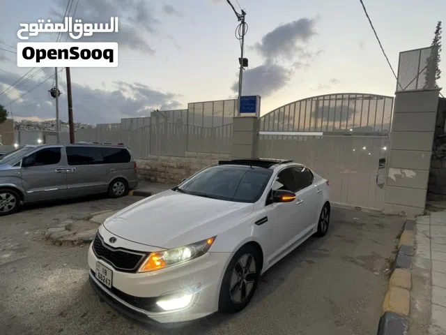 2011 كيا K5 Standard