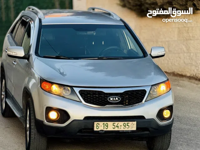 كيا سورنتو  2011 للبيع