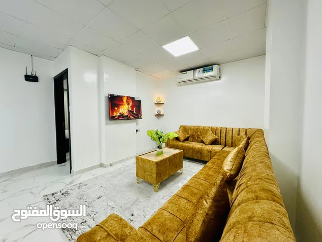 F1/غرفتين وصالة في المويهات مقابل اكادمية عجمان ايجار شهري مفروش شامل الفواتير والانترنت