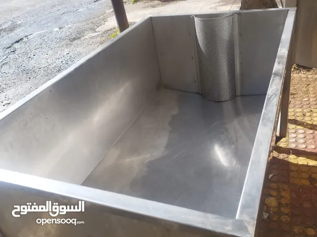 للبيع عدة مصنع مخللات