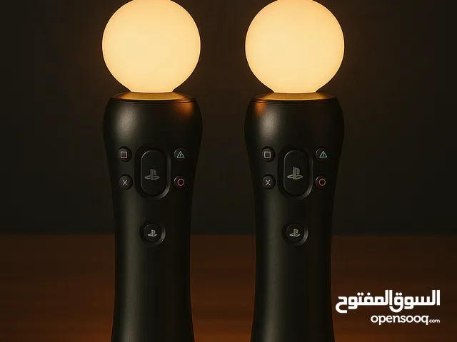 يدتي PlayStation Move أصلية بحالة ممتازة - طراز PS4/PSVR + سلكي شاحن لكل يد بسعر مغري منافس للأسواق