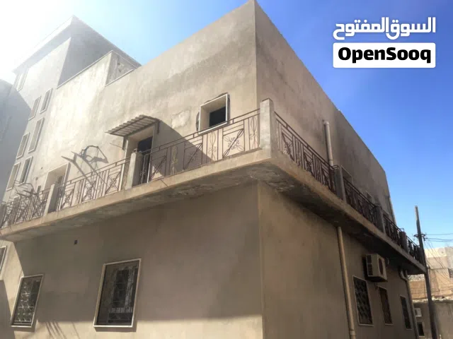 131 m2 1 Bedroom Townhouse for Sale in Tripoli Gorje