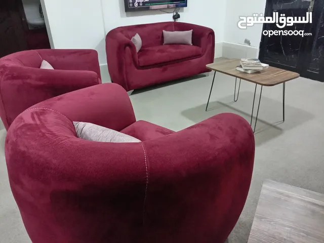 طقم كنب موديل امريكي فاخرااا تفصيل استعمال عرسان للبيع بسعر مغري